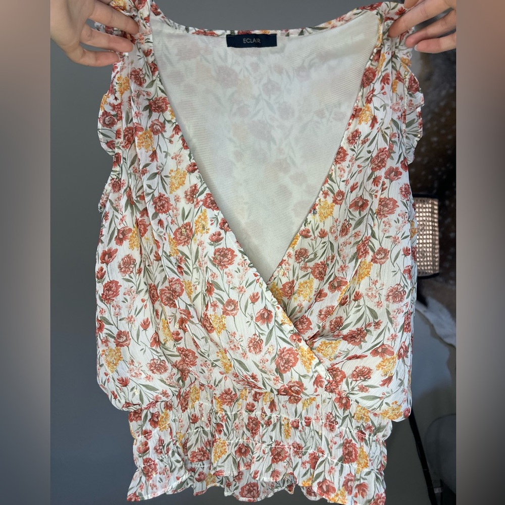 Floral v-neck blouse